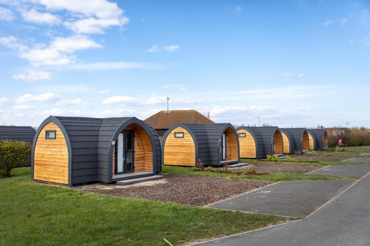 Camping Pods Trevella Holiday Park Crantock Bagian luar foto