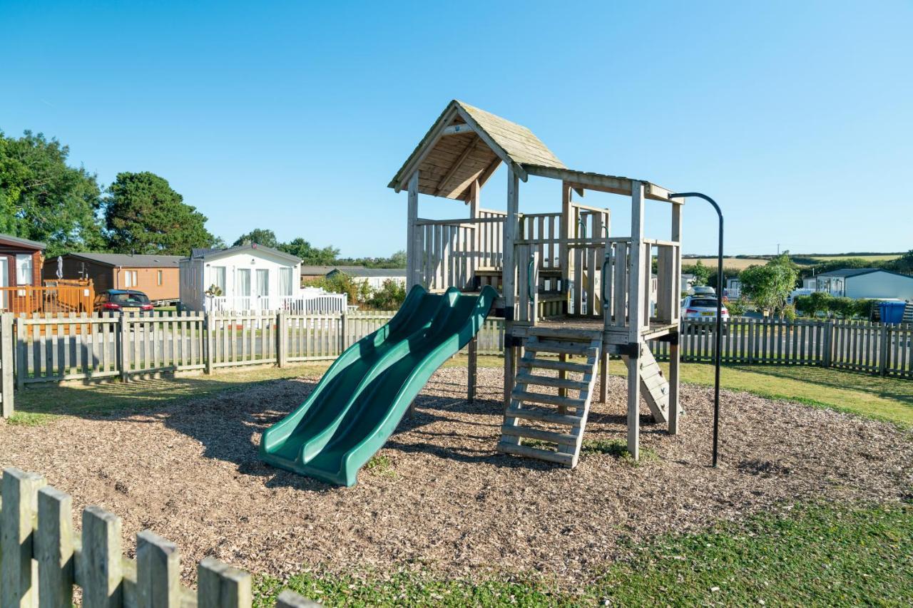 Camping Pods Trevella Holiday Park Crantock Bagian luar foto