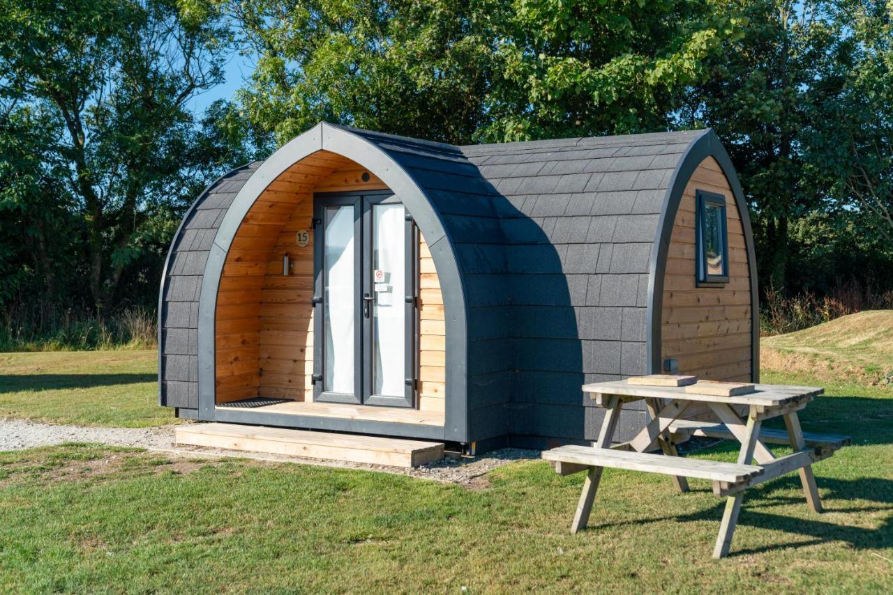 Camping Pods Trevella Holiday Park Crantock Bagian luar foto