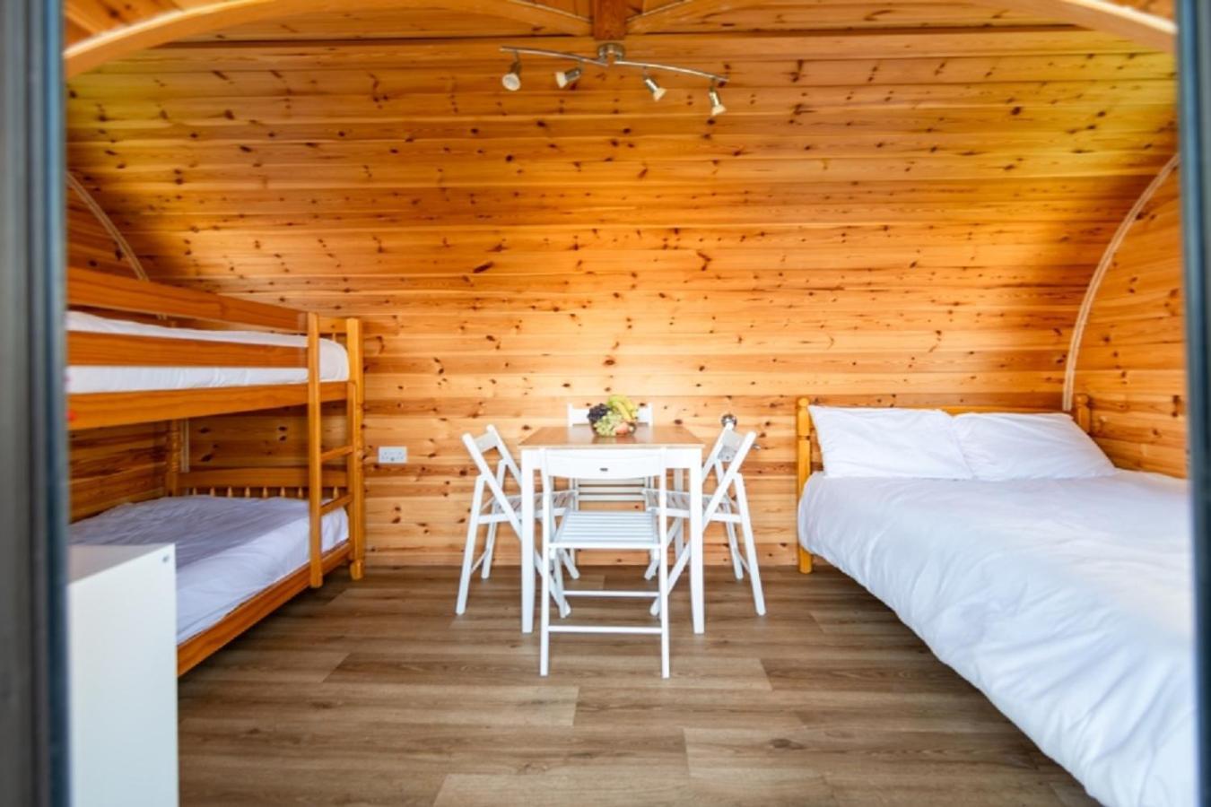 Camping Pods Trevella Holiday Park Crantock Bagian luar foto
