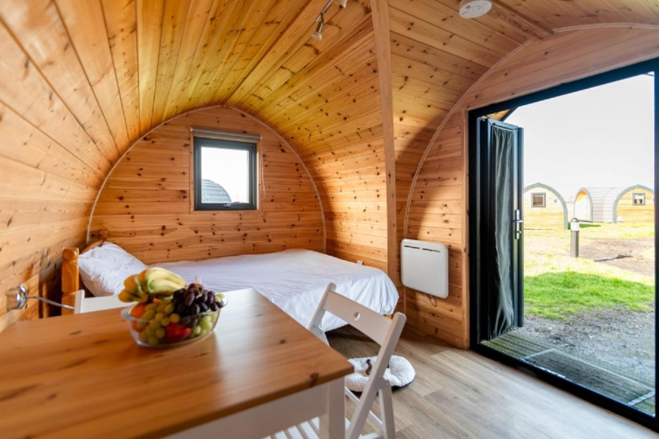 Camping Pods Trevella Holiday Park Crantock Bagian luar foto
